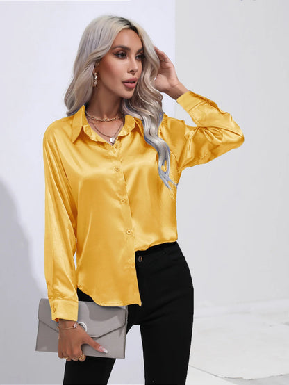 Sienna | Satinblus med Knappdetaljer