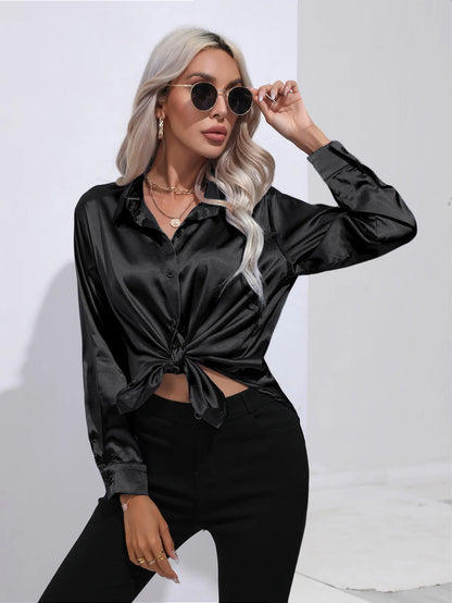 Sienna | Satinblus med Knappdetaljer